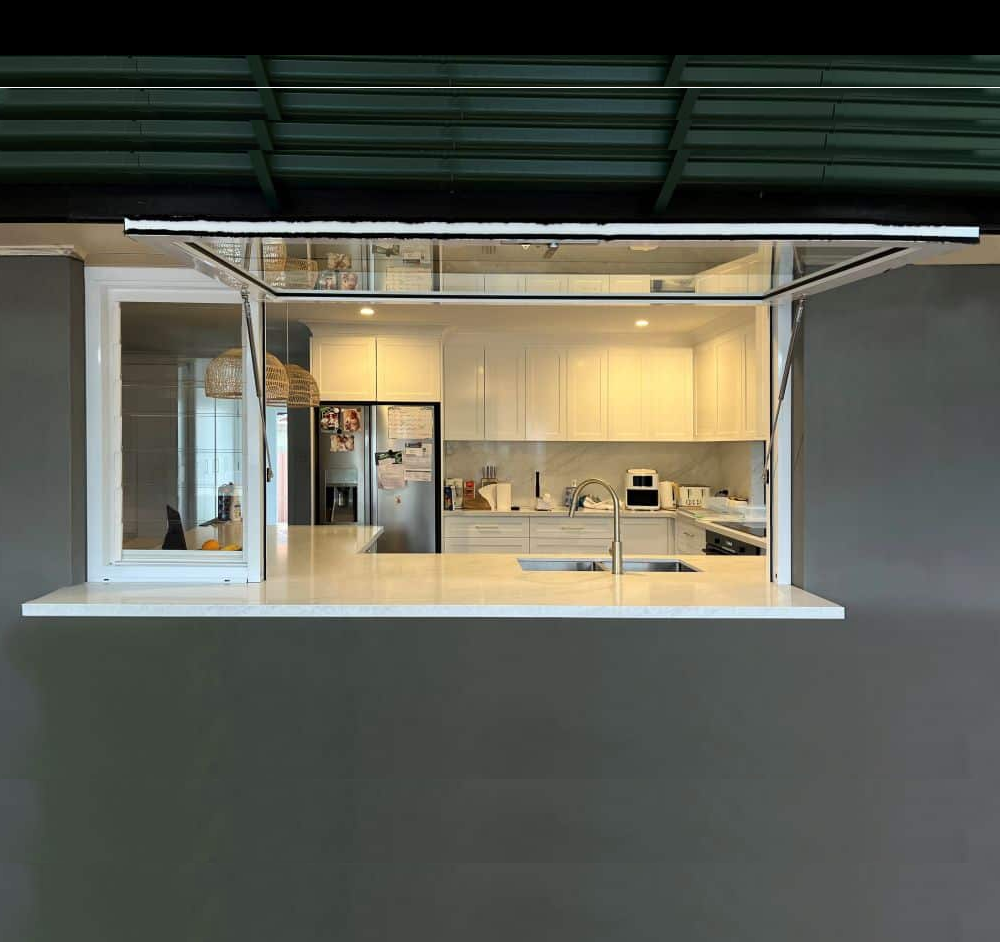 Gas Strut Servery Windows